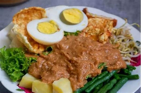 Gado-gado Legendaris Jakarta Timur Masuk Daftar Kuliner Terbaik Jakarta